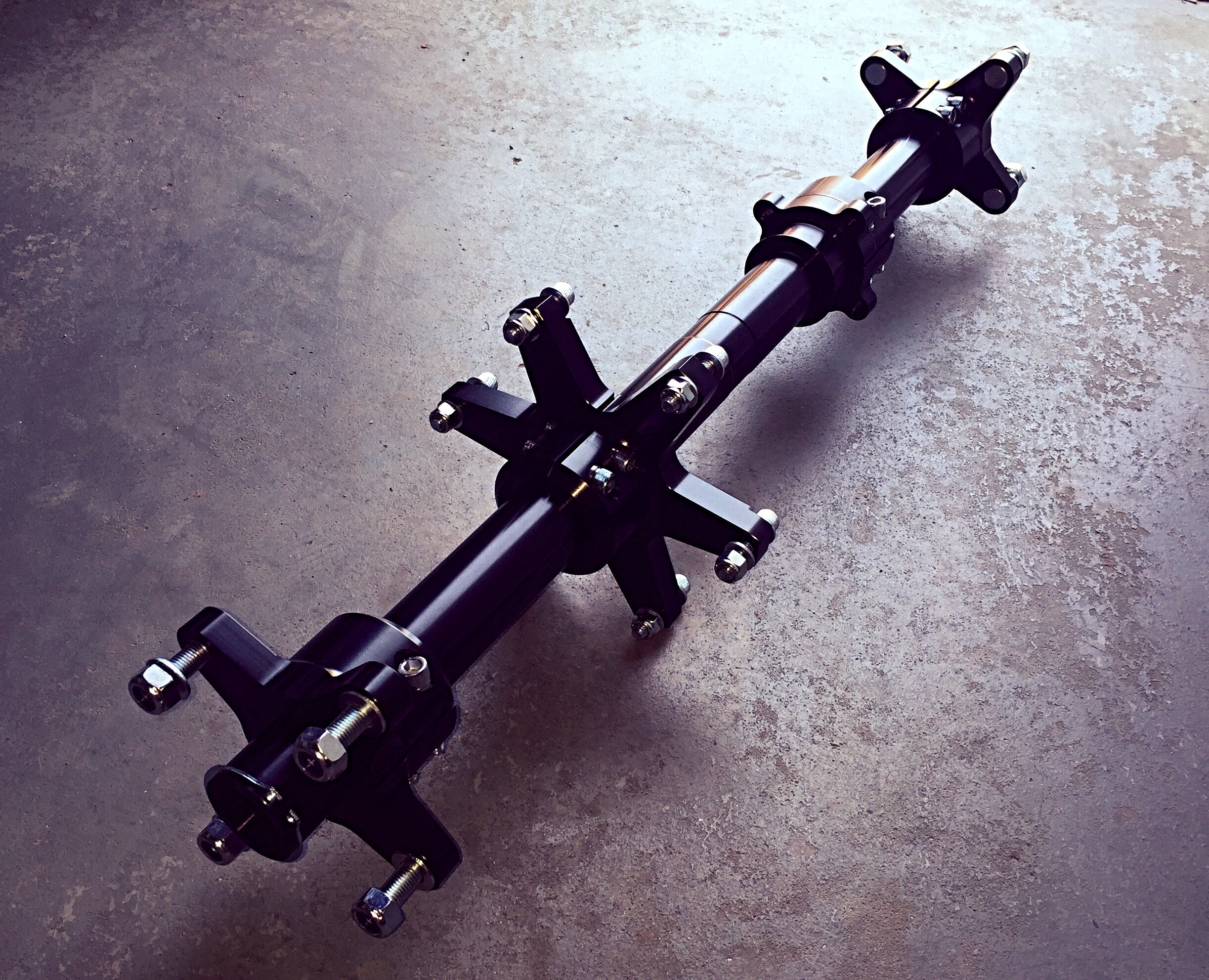 Drag Axle Andoized Black